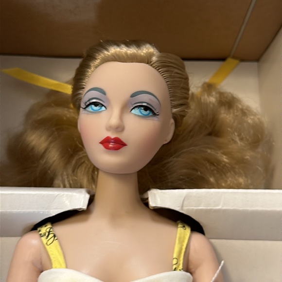 Gene Doll by Ashton Drake paperwork dated 1999 please view all photos - Picture 2 of 14